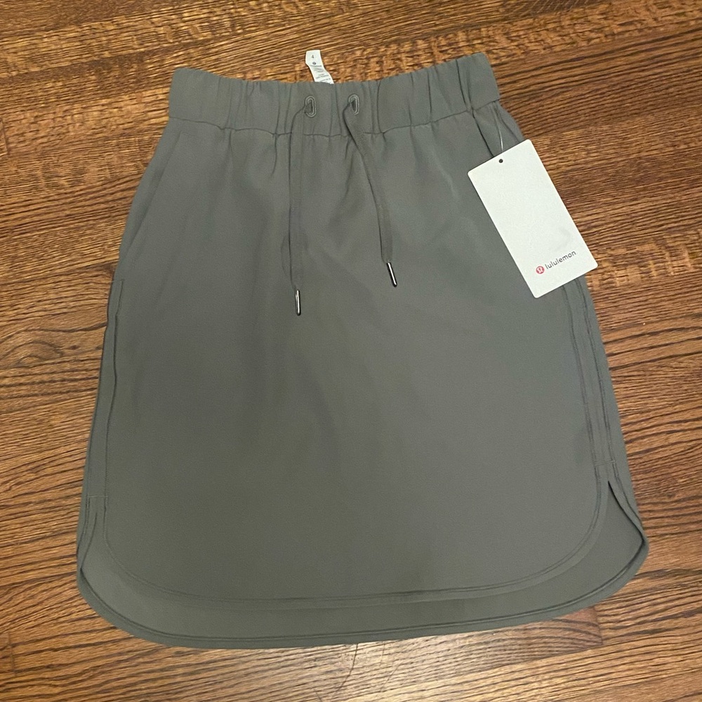 Lululemon On the Fly Skirt